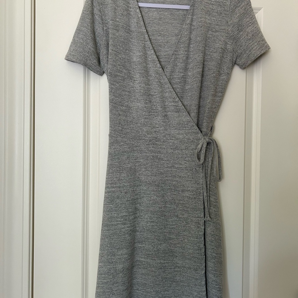 Petite Gray Wrap Dress Size S - Picture 10 of 11